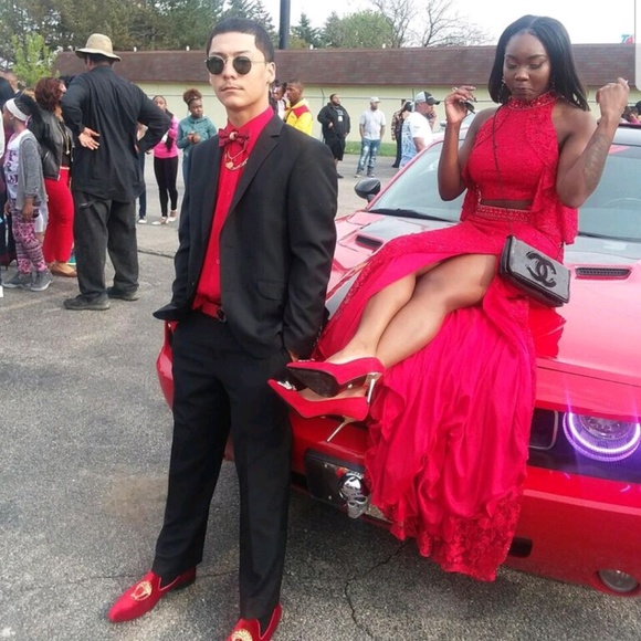 Prom dress - Picture 3 of 5